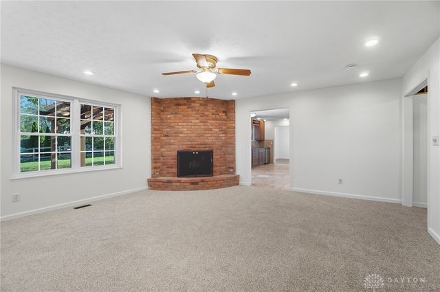 1553 Roamont Drive, Centerville, OH 45459