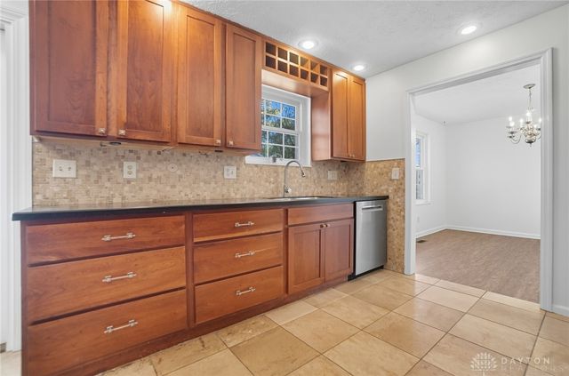 1553 Roamont Drive, Centerville, OH 45459