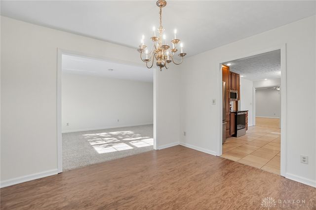 1553 Roamont Drive, Centerville, OH 45459