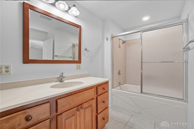 1553 Roamont Drive, Centerville, OH 45459