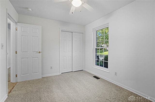 1553 Roamont Drive, Centerville, OH 45459