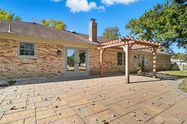 1553 Roamont Drive, Centerville, OH 45459