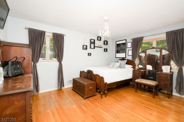 19 Highview Ter, Cedar Grove Twp., NJ 07009