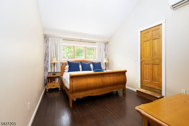 19 Highview Ter, Cedar Grove Twp., NJ 07009