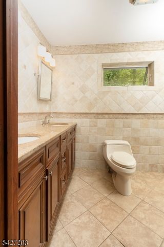 19 Highview Ter, Cedar Grove Twp., NJ 07009
