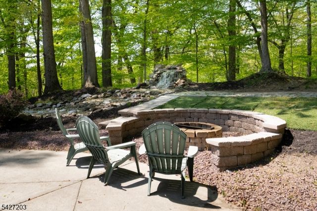 19 Highview Ter, Cedar Grove Twp., NJ 07009