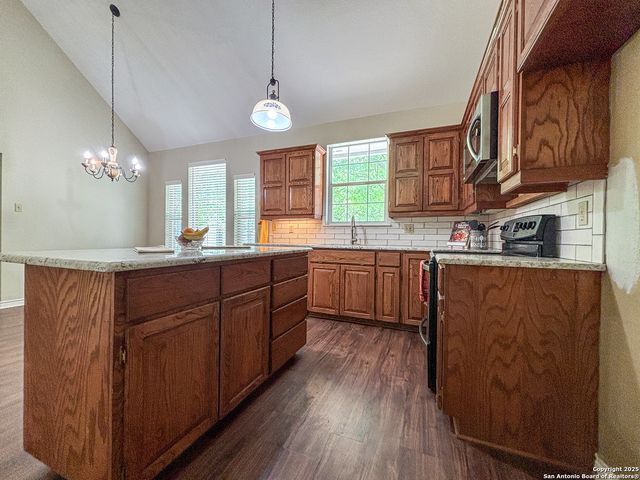 134 Maderas, Seguin, TX 78155