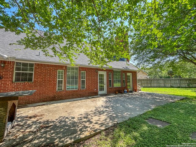134 Maderas, Seguin, TX 78155