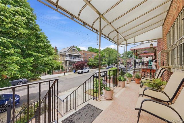 2752 Fish Avenue, Bronx, NY 10469