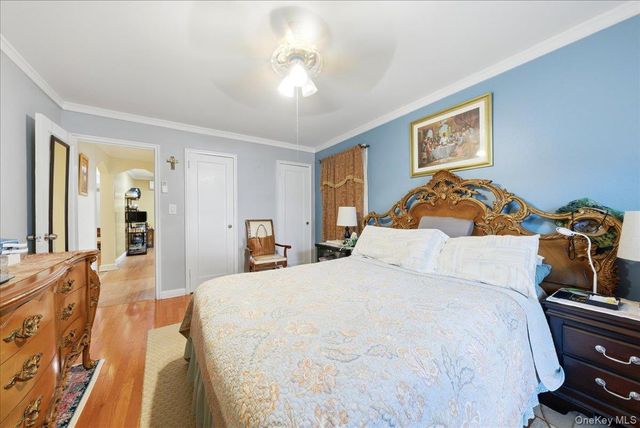 2752 Fish Avenue, Bronx, NY 10469