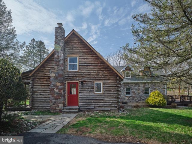 4325 LEHNENBERG RD, Riegelsville, PA 18077