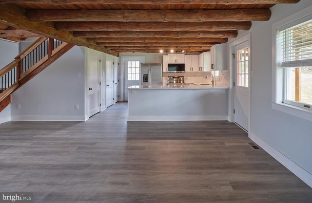 4325 LEHNENBERG RD, Riegelsville, PA 18077