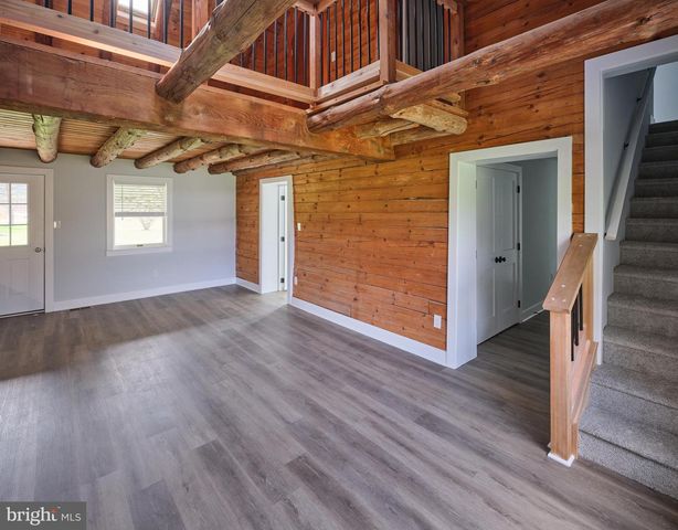 4325 LEHNENBERG RD, Riegelsville, PA 18077