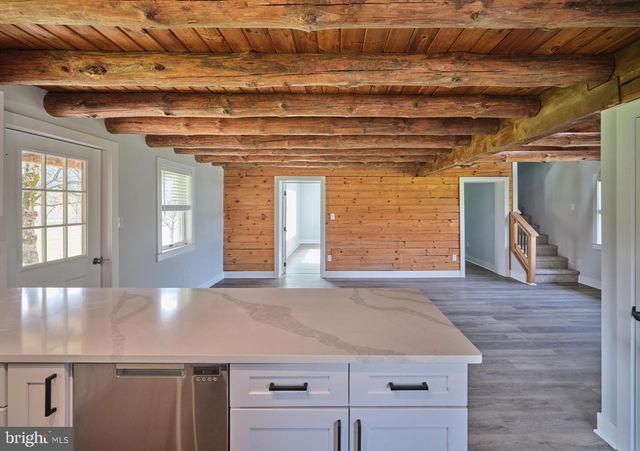 4325 LEHNENBERG RD, Riegelsville, PA 18077