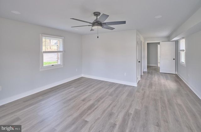 4325 LEHNENBERG RD, Riegelsville, PA 18077