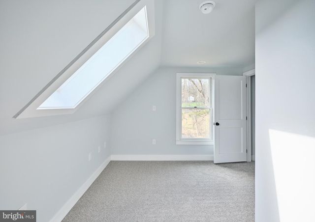 4325 LEHNENBERG RD, Riegelsville, PA 18077