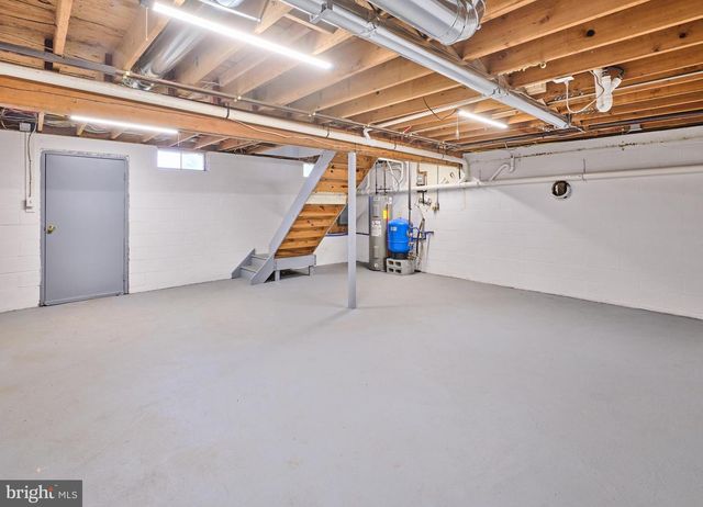 4325 LEHNENBERG RD, Riegelsville, PA 18077