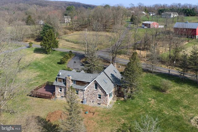 4325 LEHNENBERG RD, Riegelsville, PA 18077