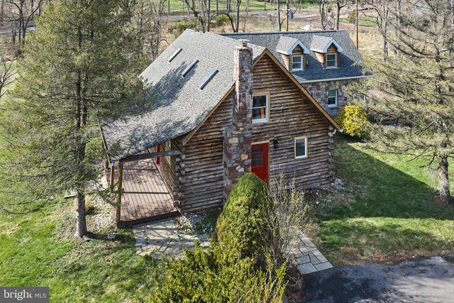 4325 LEHNENBERG RD, Riegelsville, PA 18077