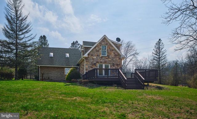 4325 LEHNENBERG RD, Riegelsville, PA 18077