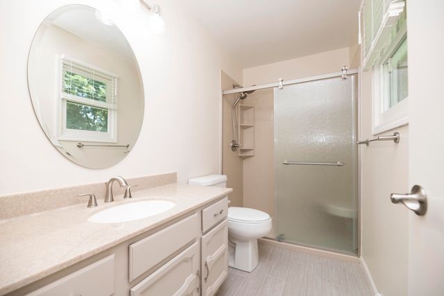 6303 S OLD VILLAGE RD, Columbia, MO 65203