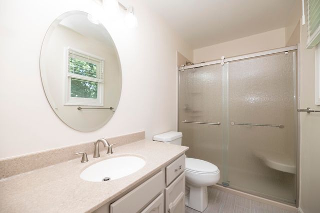 6303 S OLD VILLAGE RD, Columbia, MO 65203