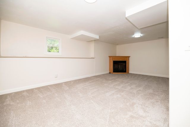 6303 S OLD VILLAGE RD, Columbia, MO 65203
