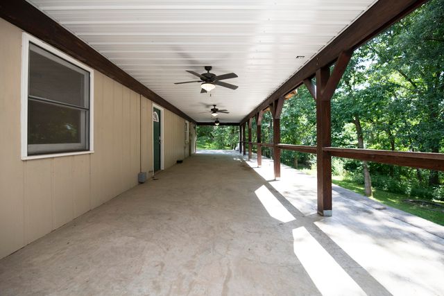6303 S OLD VILLAGE RD, Columbia, MO 65203