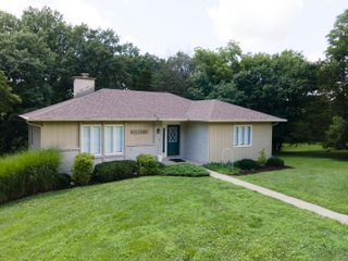 6303 S OLD VILLAGE RD, Columbia, MO 65203