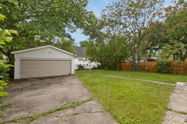 1912 Emerson Street, Evanston, IL 60201