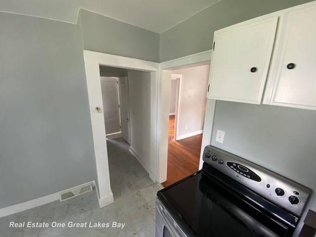 1003 Mackinaw Street, Saginaw, MI 48602