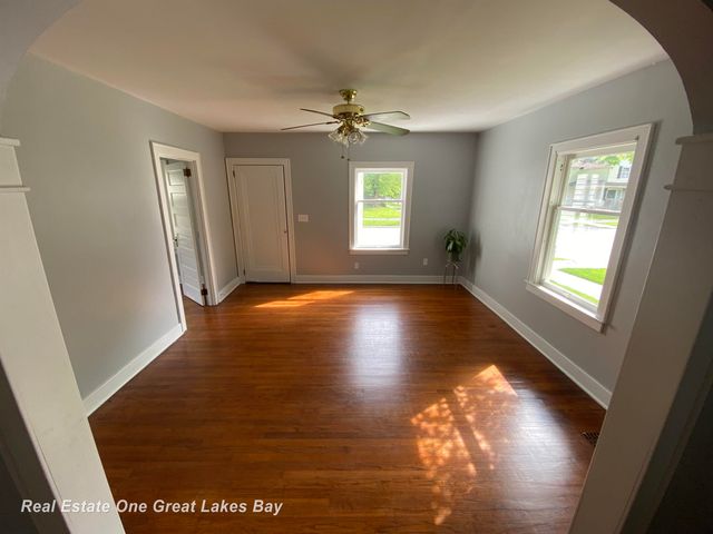 1003 Mackinaw Street, Saginaw, MI 48602