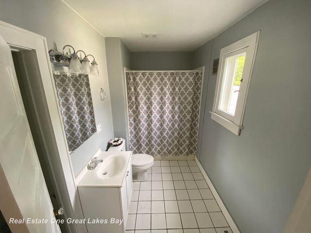 1003 Mackinaw Street, Saginaw, MI 48602