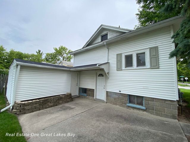 1003 Mackinaw Street, Saginaw, MI 48602