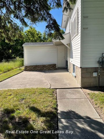 1003 Mackinaw Street, Saginaw, MI 48602