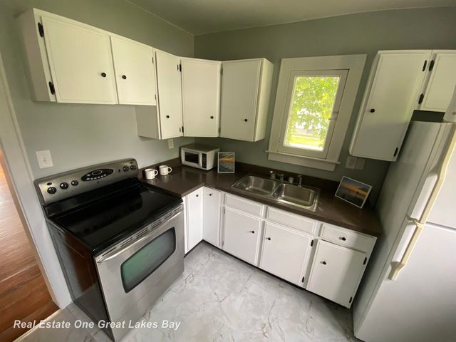 1003 Mackinaw Street, Saginaw, MI 48602