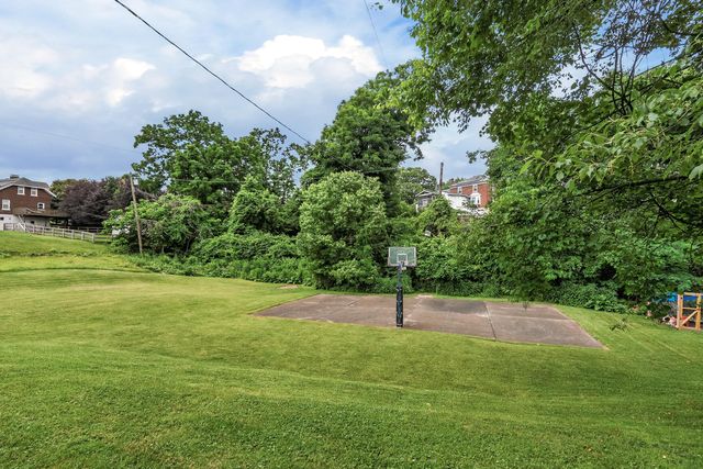 2167 Memorial Parkway, Fort Thomas, KY 41075