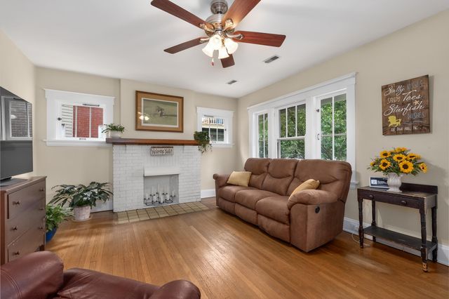 2167 Memorial Parkway, Fort Thomas, KY 41075
