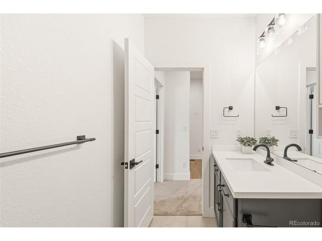 5679 Saddle Skirt St, Parker, CO 80134