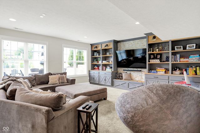 16590 Shumard Oak Drive, Westfield, IN 46062