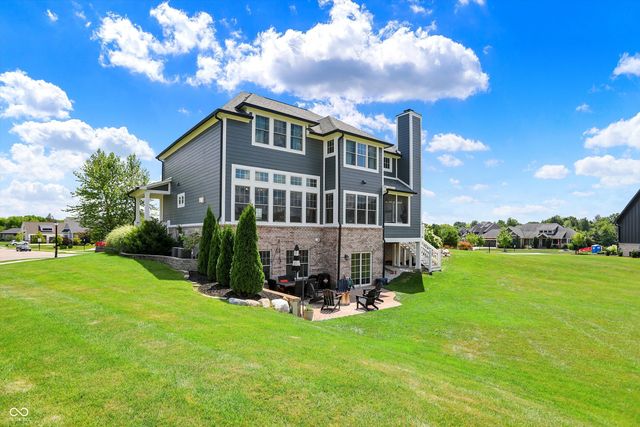 16590 Shumard Oak Drive, Westfield, IN 46062