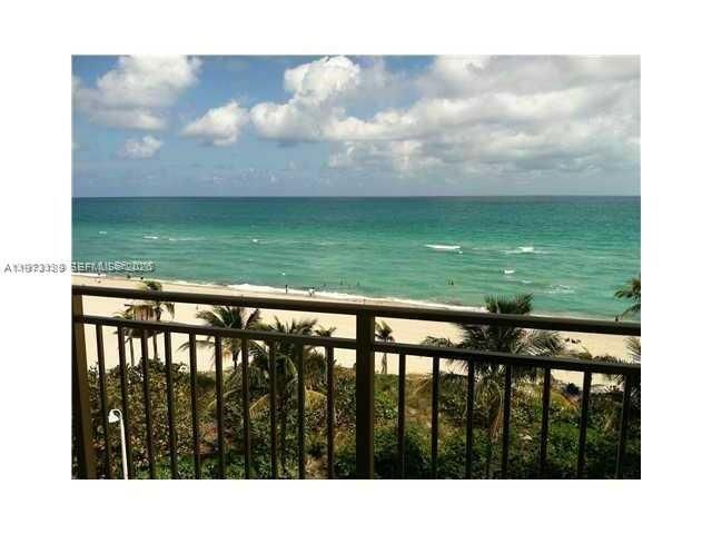 901 S Surf Road 402, Hollywood, FL 33019