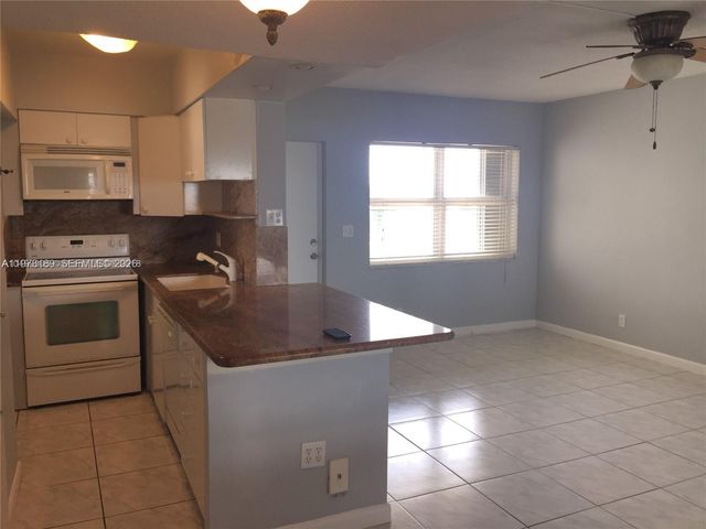 901 S Surf Road 402, Hollywood, FL 33019