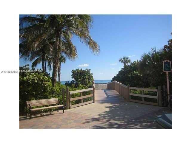 901 S Surf Road 402, Hollywood, FL 33019