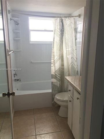 901 S Surf Road 402, Hollywood, FL 33019