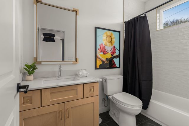 2000 S Hamilton Rd Apt 17, Nashville, TN 37218