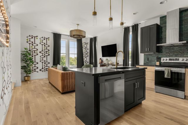 2000 S Hamilton Rd Apt 17, Nashville, TN 37218