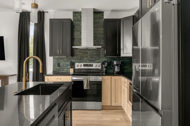 2000 S Hamilton Rd Apt 17, Nashville, TN 37218