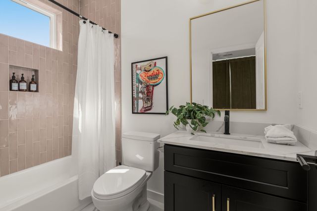 2000 S Hamilton Rd Apt 17, Nashville, TN 37218