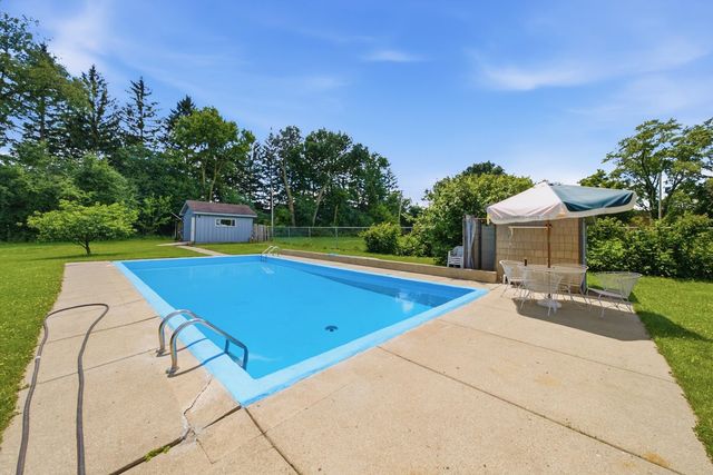 15287 W Apple Orchard Lane, Lincolnshire, IL 60069